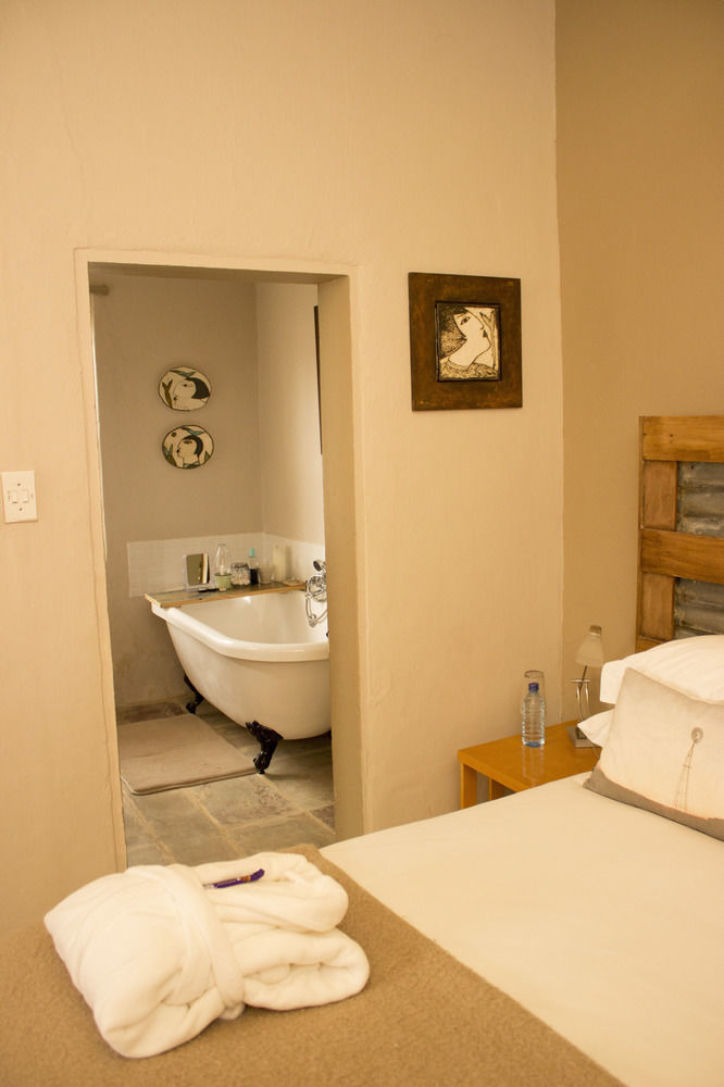 Отель The Ibis Lounge Nieu-Bethesda Экстерьер фото